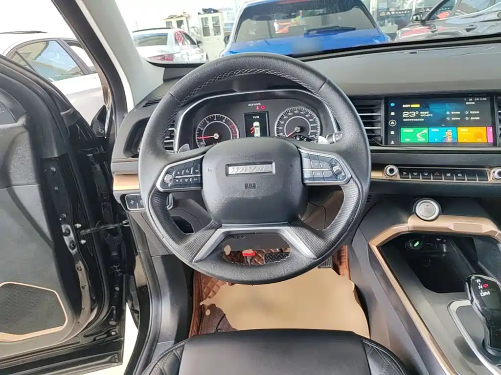 Photo 11 - Haval H6
