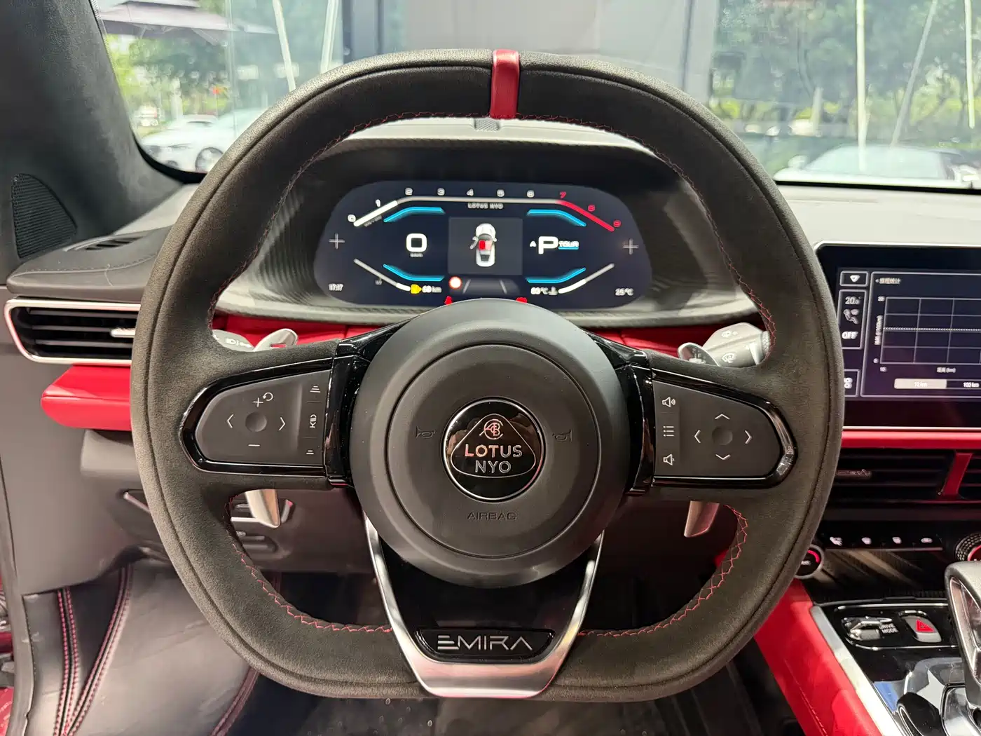Lotus Cars EMIRA 2021 2.0T DCT First Edition фото 3