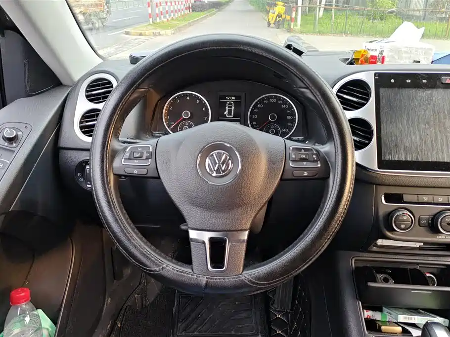 Volkswagen Tiguan 2016 Model 300TSI Automatic 2WD Trend Edition фото 15