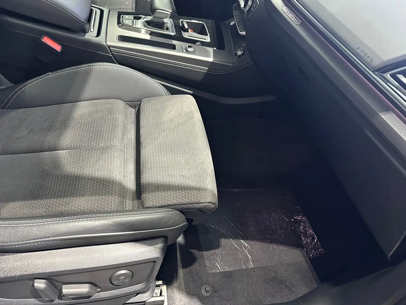 Audi Q5L Sportback 2023 2023 40 TFSI Ice & Snow Sport Edition