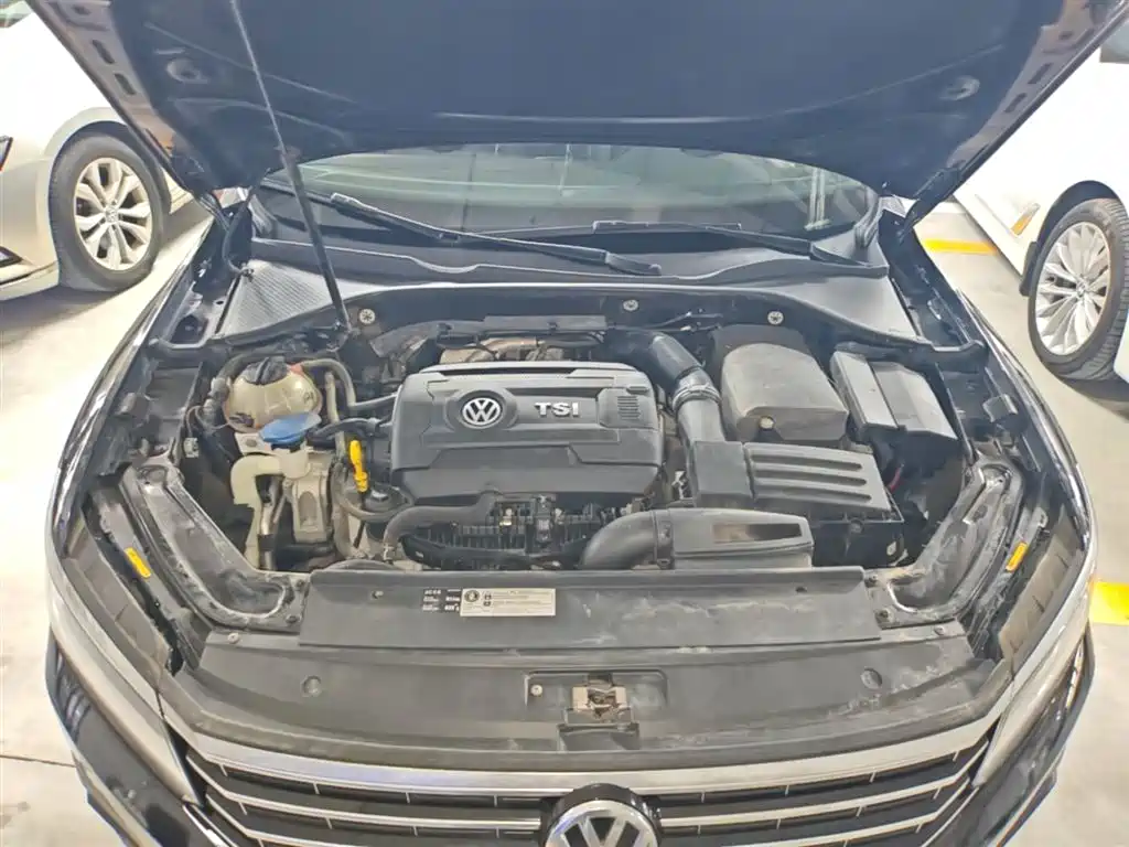 Volkswagen Passat 2017 330TSI DSG Prestige фото 20