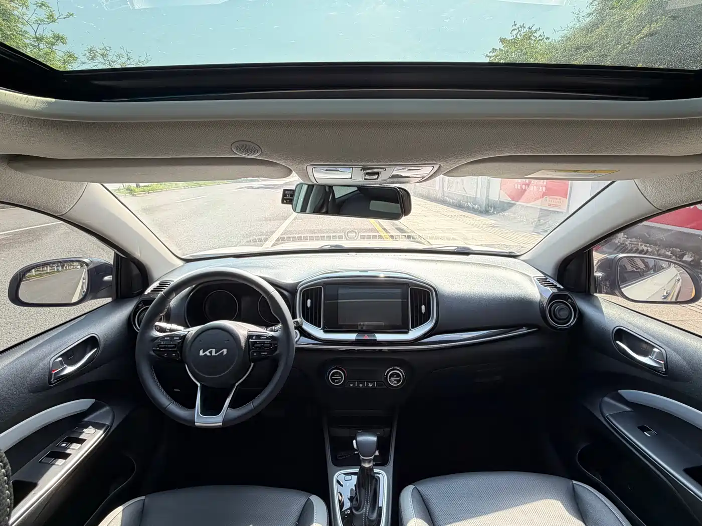 Kia KX1 2021 1.4L CVT Sunroof Version фото 13