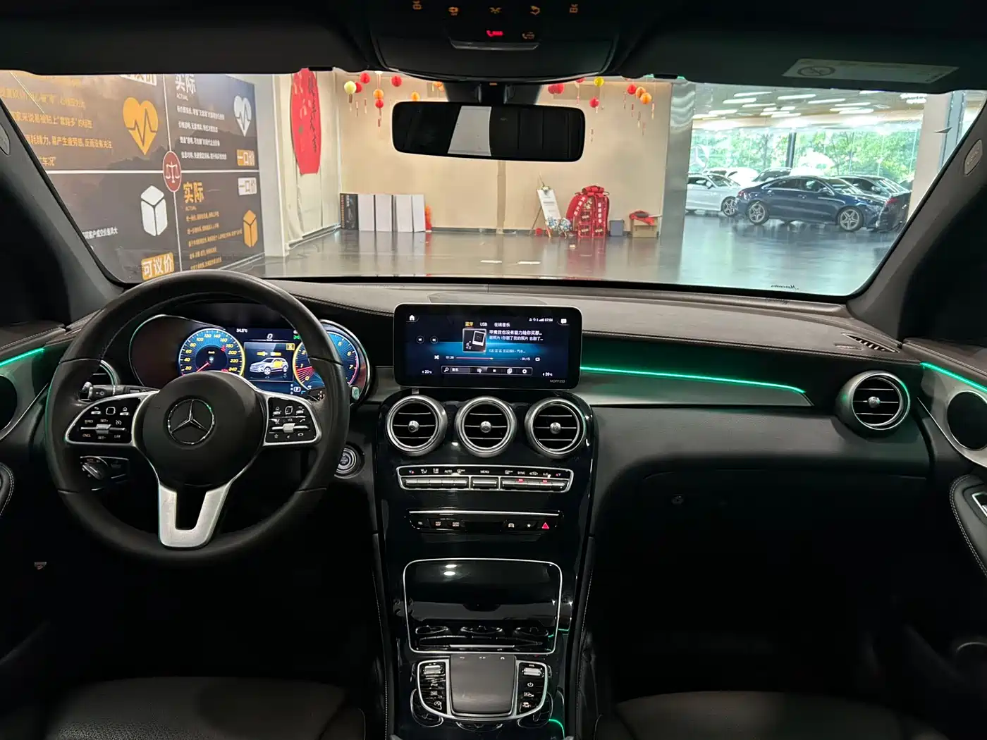 Mercedes-Benz GLC 2020 Facelift GLC 260 L 4MATIC Dynamic фото 5
