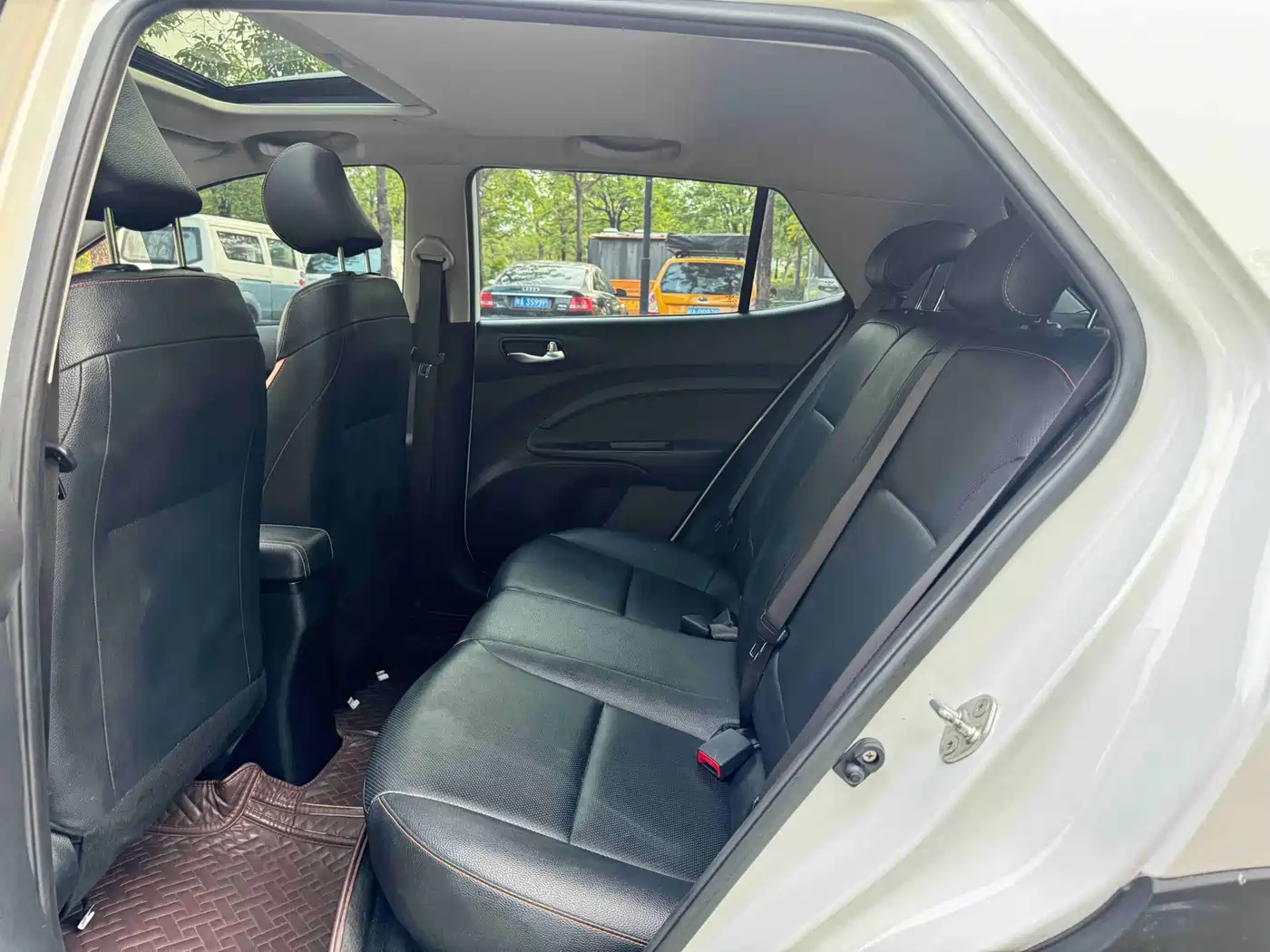 Kia KX1 2021 1.4L CVT Fun Sunroof Version фото 10
