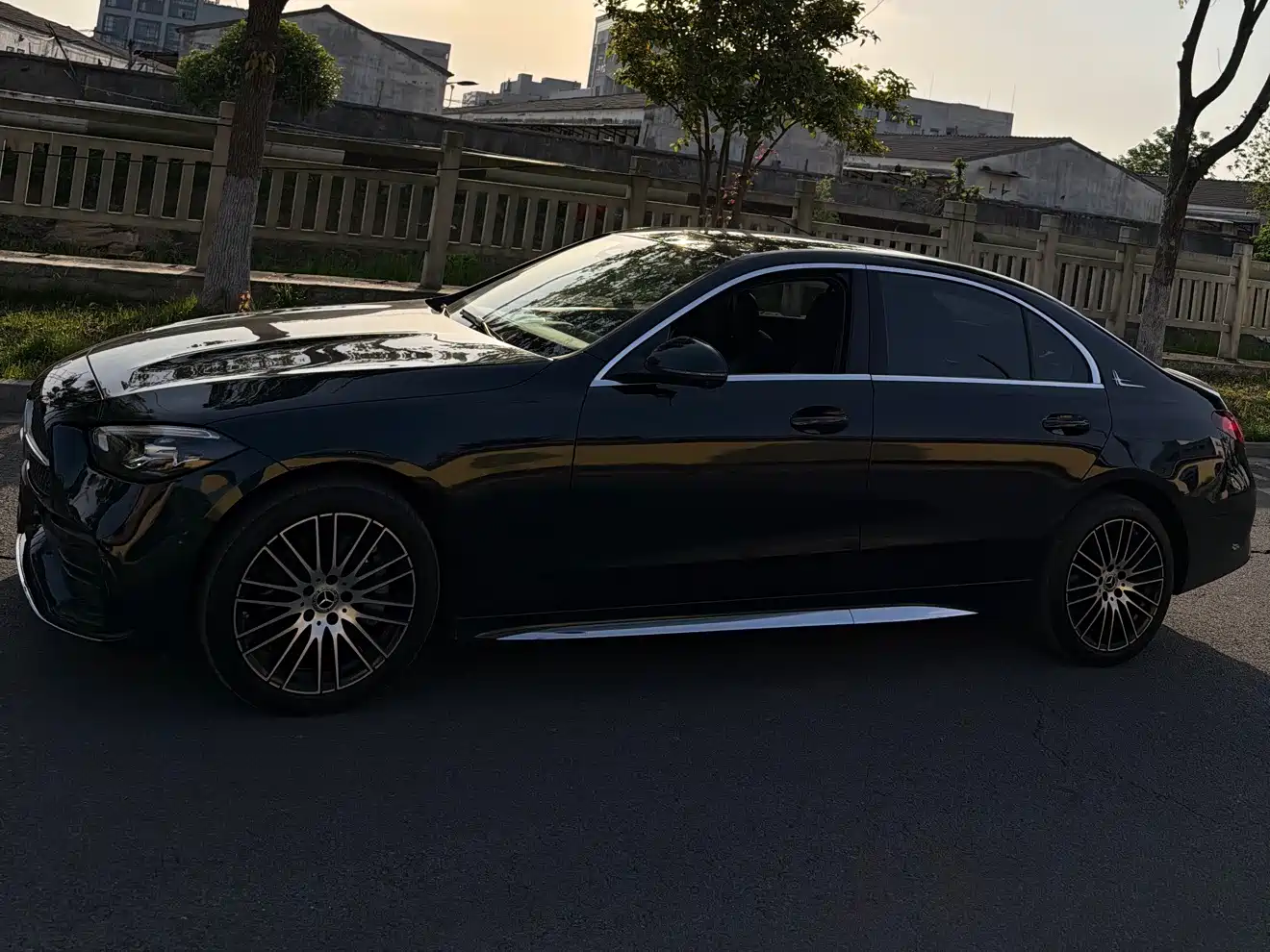 MERCEDES-BENZ CLASS C