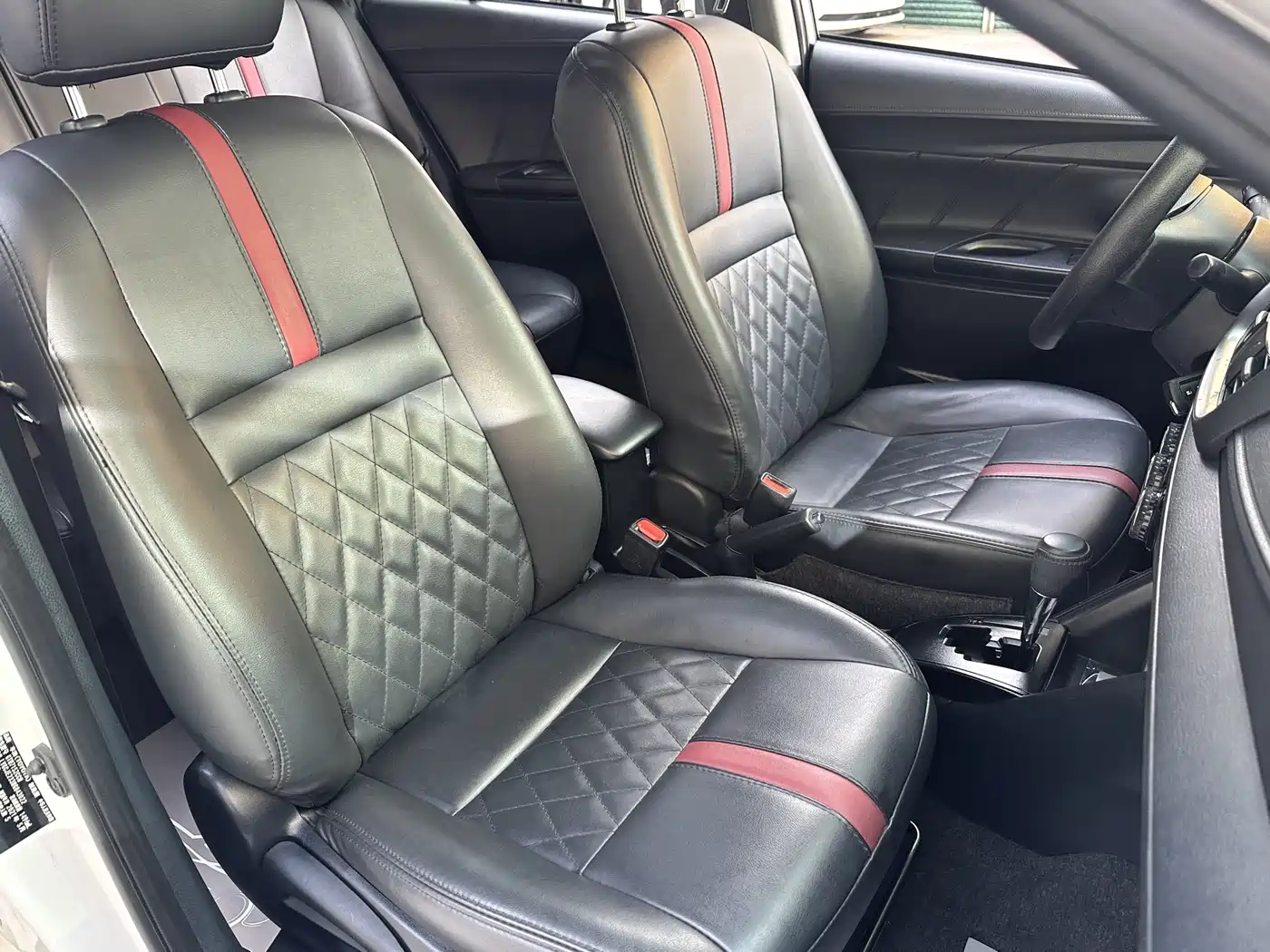 Toyota YARiS L Zhi Xuan 2021 Zhi Xuan X 1.5L CVT Leading Edition фото 9