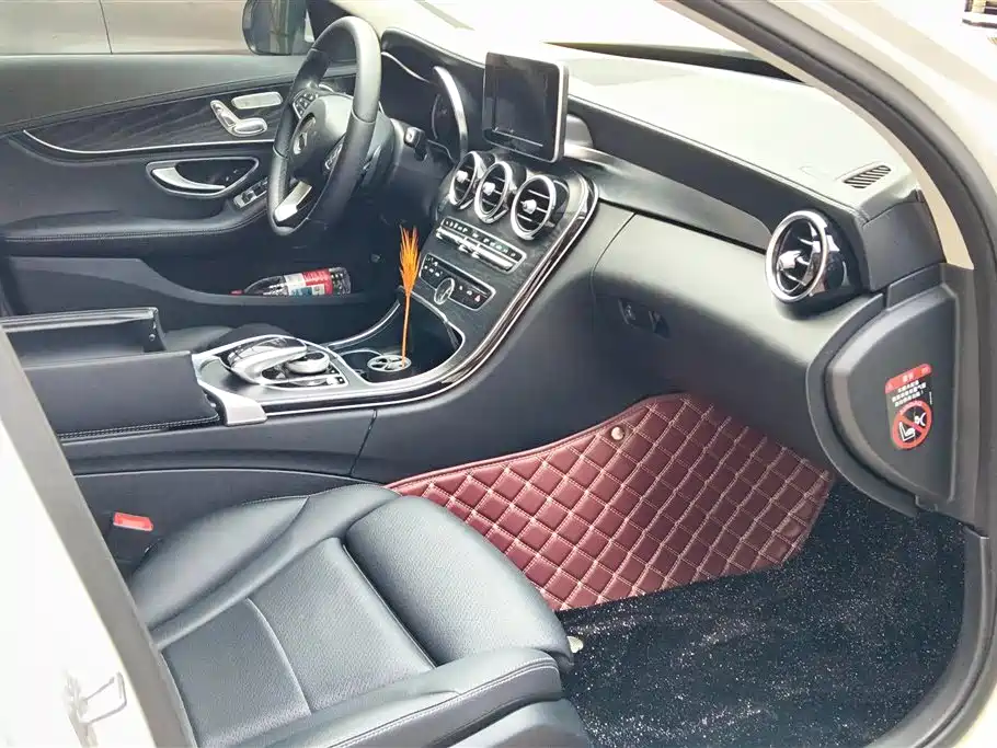 Mercedes-Benz C-Class 2018 C 200 L Sport Edition фото 8