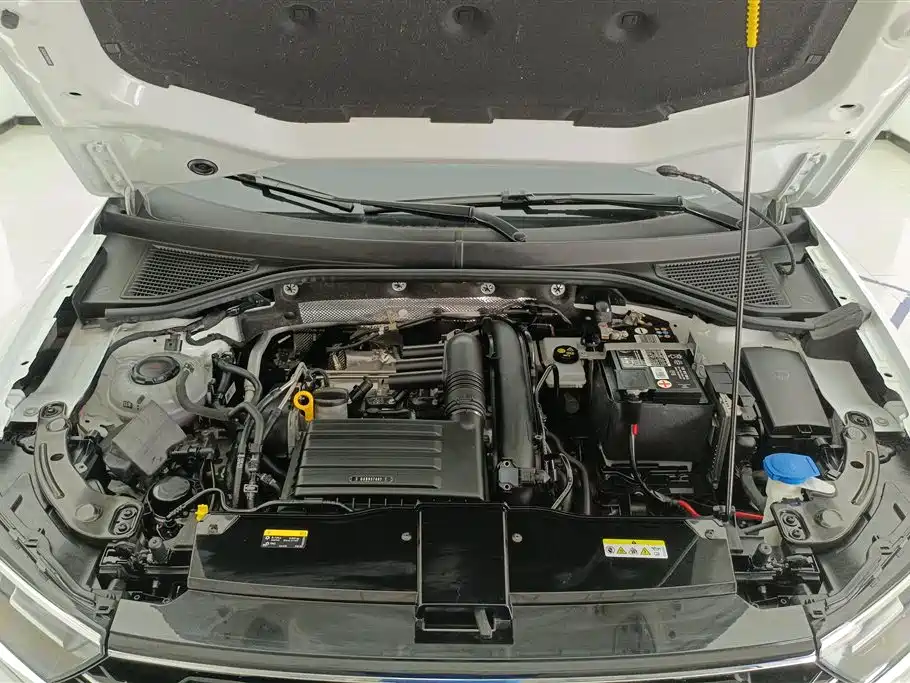 VOLKSWAGEN T ROC EXPLORING SONGS