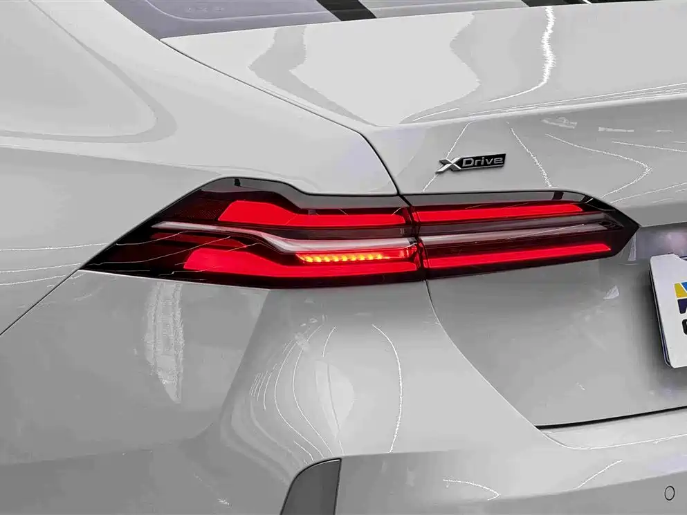 Фото 4 - BMW 5 Series