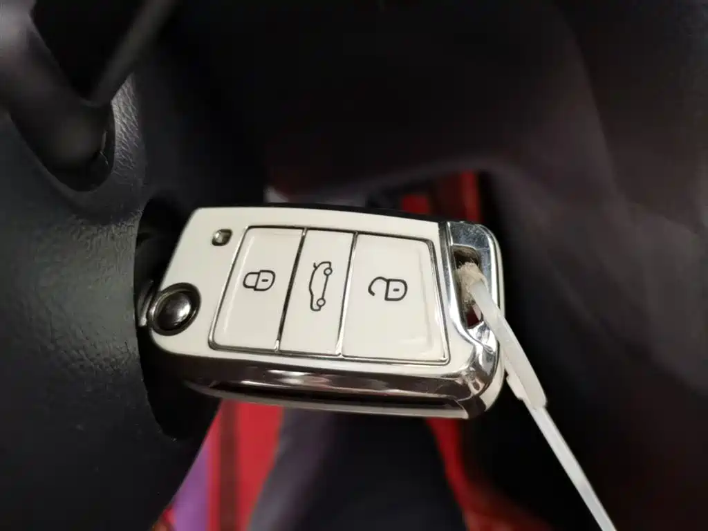 Volkswagen Golf 2019 1.6L Auto Comfort (China V) фото 9