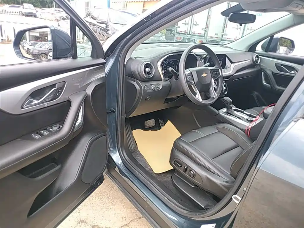Chevrolet Trailblazer 2022 Mild Hybrid 650T 7-seater Style Edition фото 16