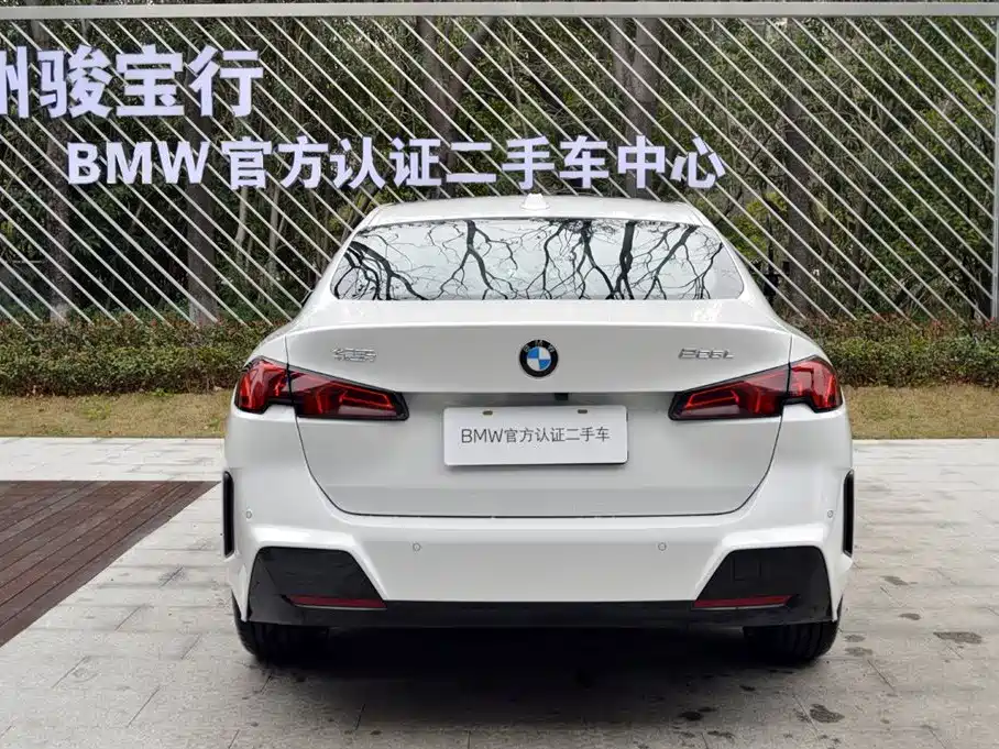 BMW 2 Series 2025 225L M Sport Package фото 4