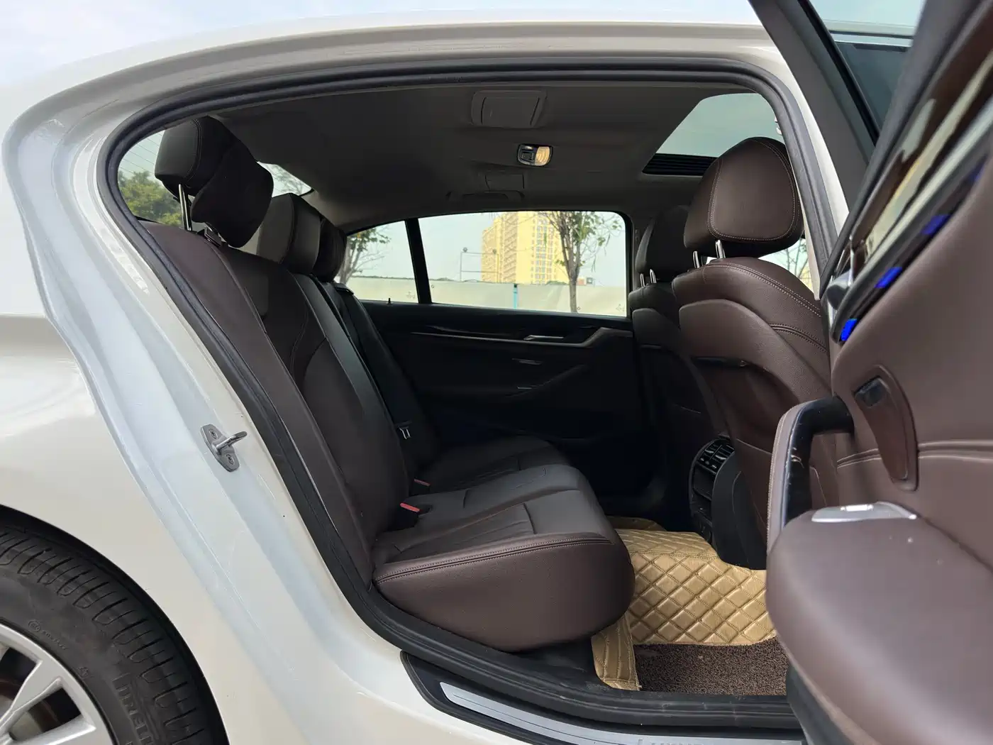 BMW 5 Series 2019 525Li Luxury Package фото 11