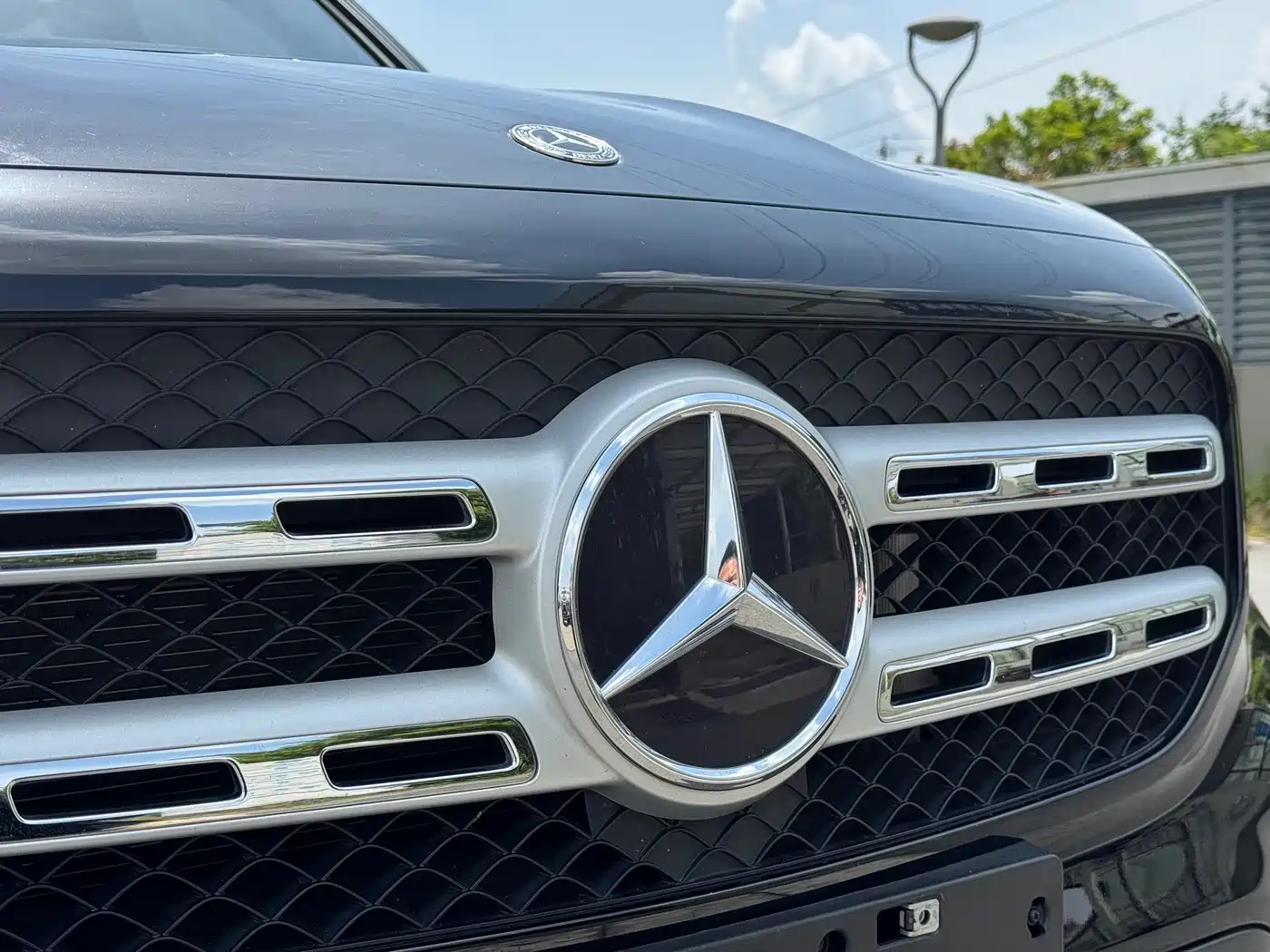 MERCEDES-BENZ GLB
