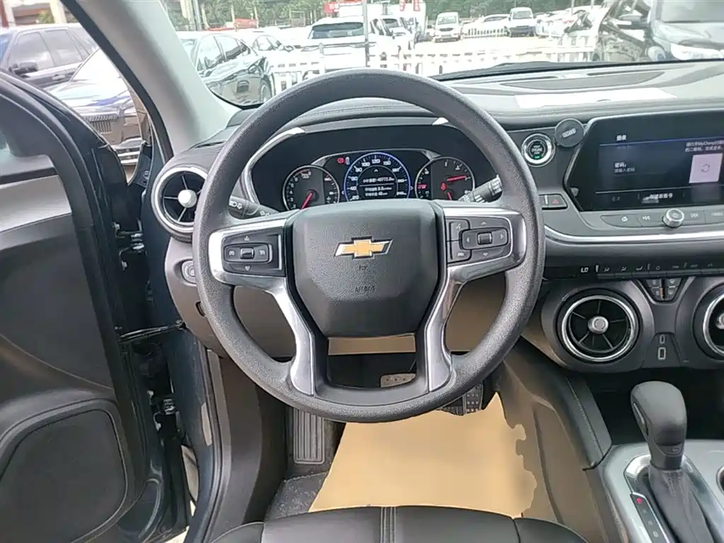 Chevrolet Trailblazer 2022 Mild Hybrid 650T 7-seater Style Edition фото 11