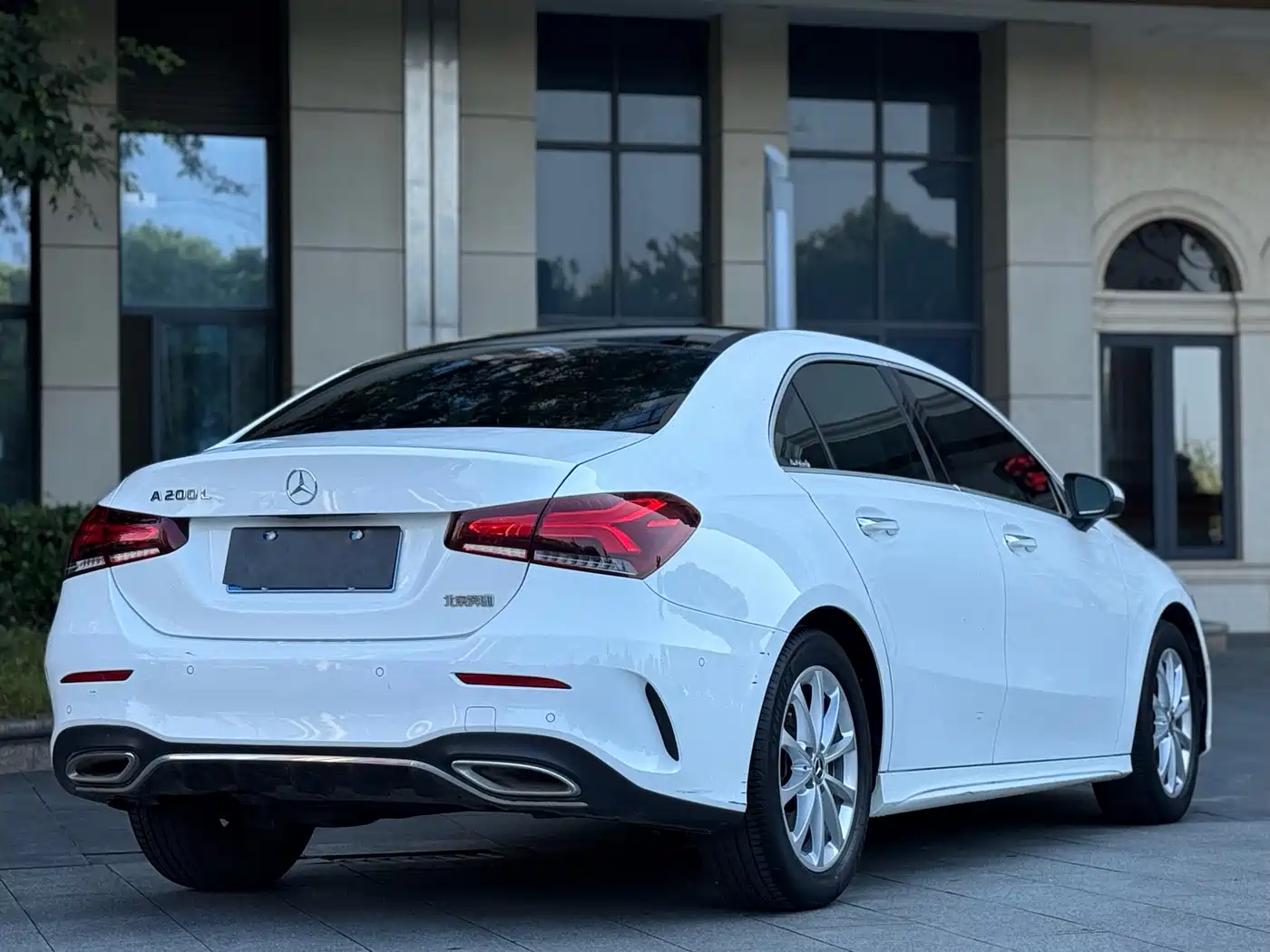 Mercedes-Benz A-Class 2019 A 200 L Sport Sedan фото 8