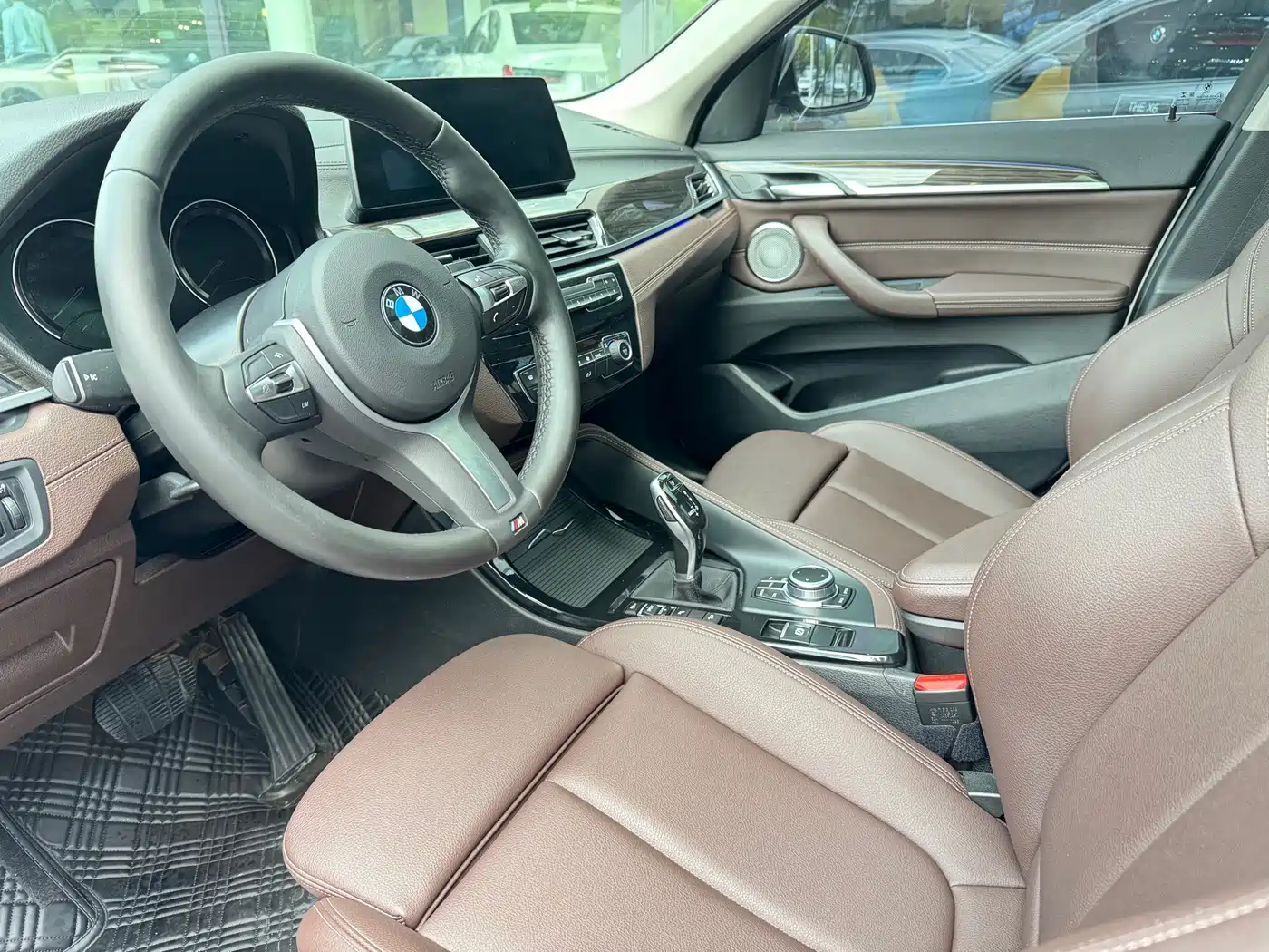 BMW X1 2022 xDrive25Li Premium фото 16