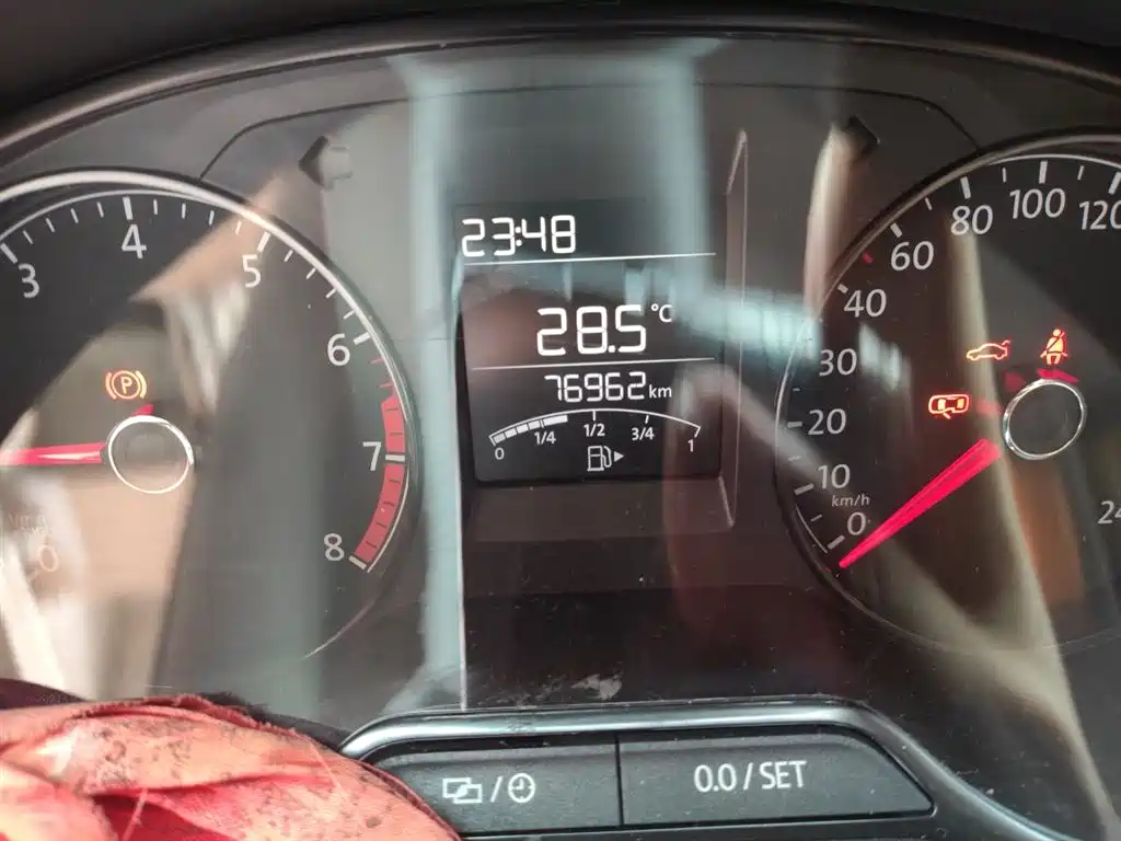 Volkswagen Polo 2016 1.4L Manual Trend фото 13