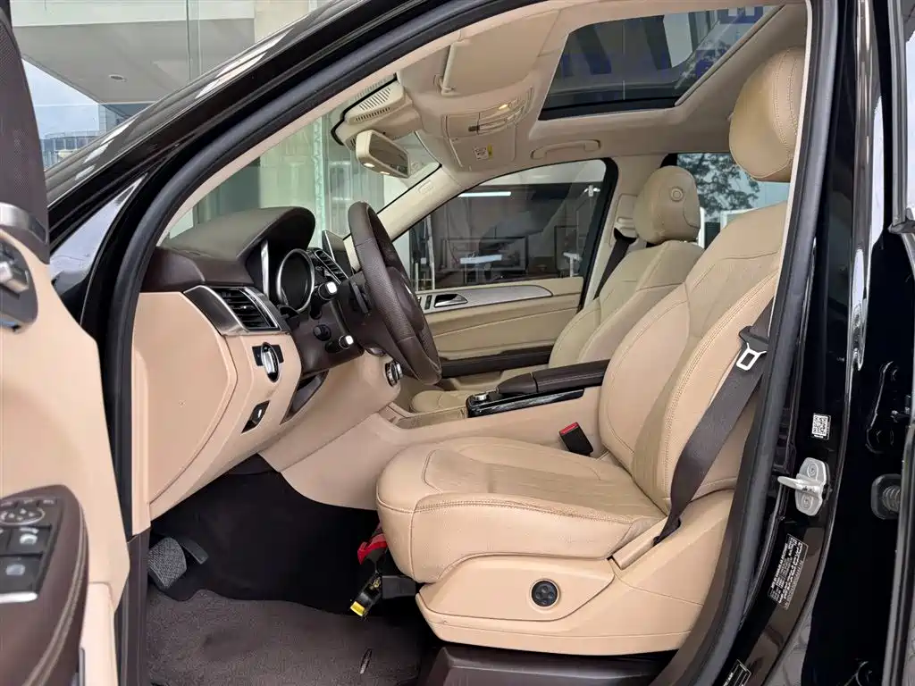 Mercedes-Benz GLE 2016 GLE 400 4MATIC фото 5