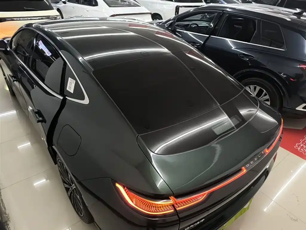 Geely Galaxy Galaxy Xingyao 8 2025 130km EM-P Starship Edition фото 5