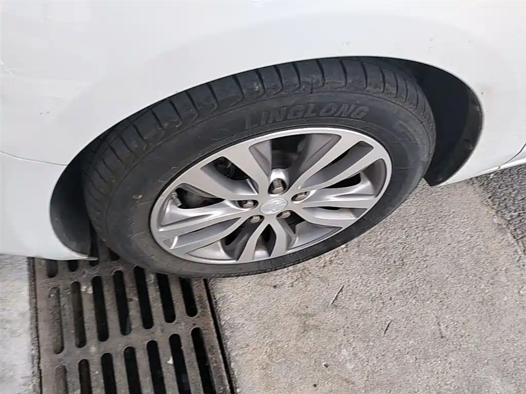 Buick Excelle 2019 18T Auto Connected Elite China VI фото 23
