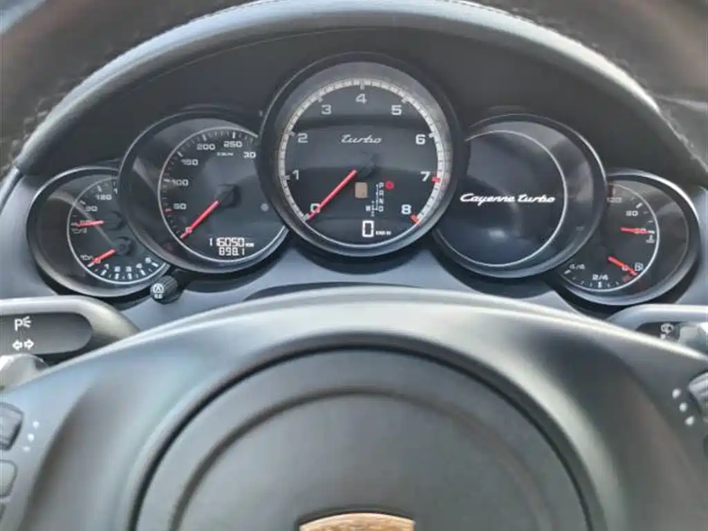 Porsche Cayenne 2011 Cayenne Turbo 4.8T фото 18