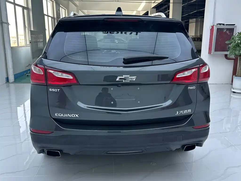 Chevrolet Equinox 2018 550T Automatic 4WD Guardian Edition фото 6