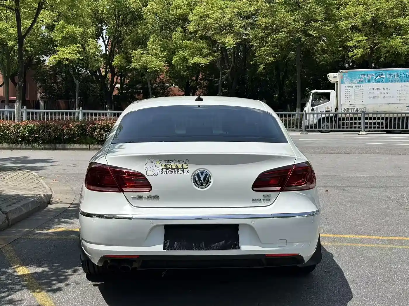 Volkswagen FAW-Volkswagen CC 2016 Model 1.8TSI Luxury фото 4