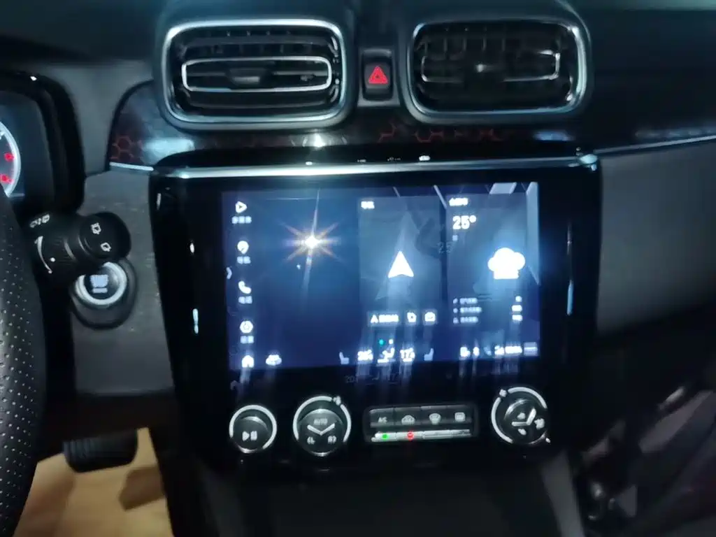 Lynk & Co 02 2019 High Energy Edition 2.0T Automatic 2WD Power Pro China VI фото 13