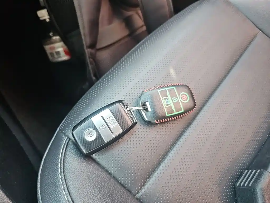 Kia K3 2017 1.6L Automatic 15th Anniversary Special GLS фото 9