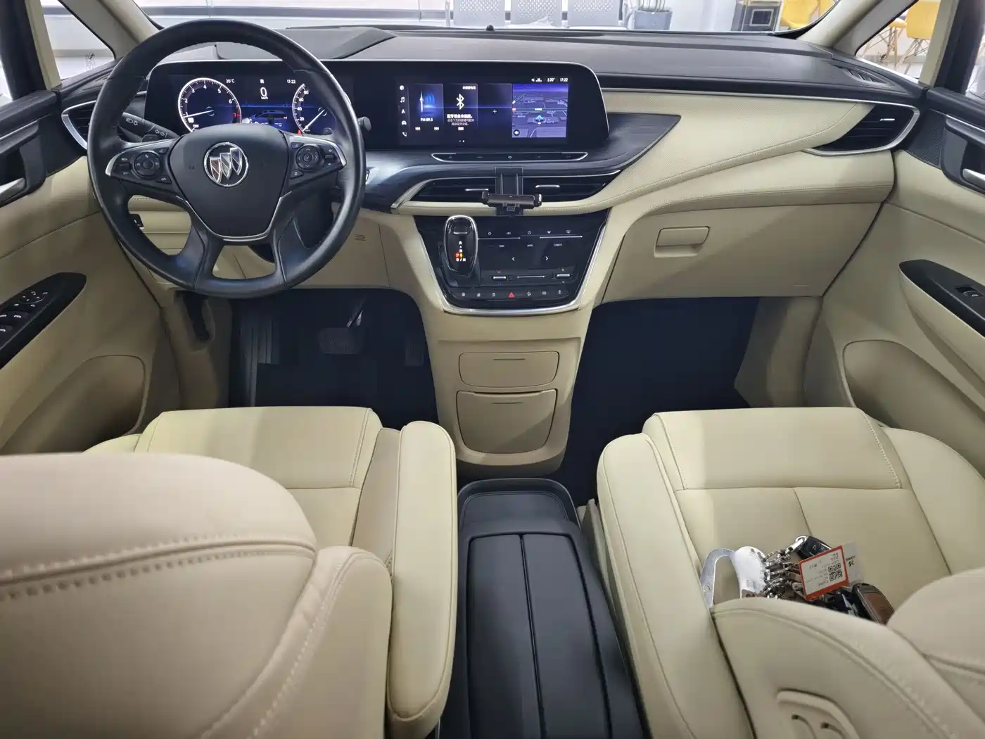 Buick GL8 2023 ES Landmaster Exclusive фото 12