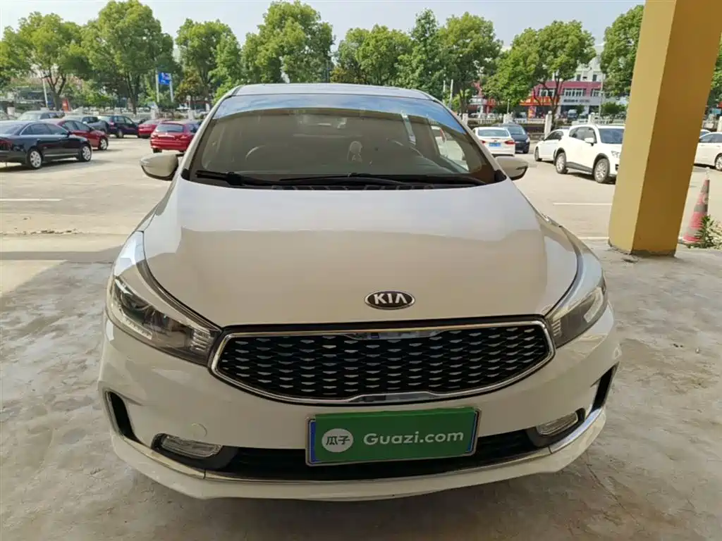 Kia K3 2016 1.6L Automatic GLS фото 3