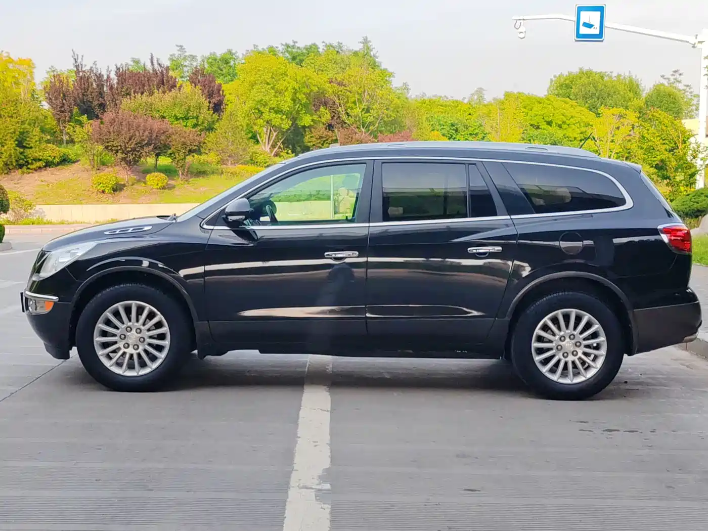 Buick Enclave 2014 2013 3.6L 2WD Elegance Edition
