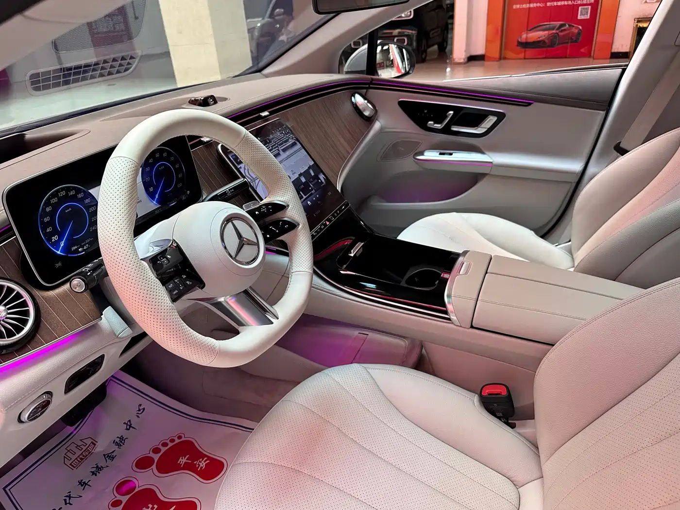 Mercedes-Benz EQE 2022 350 Luxury Edition фото 16
