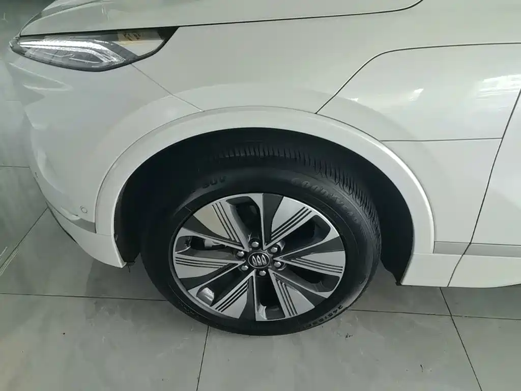 Buick E5 2025 2025 Model 620KM Premium Edition