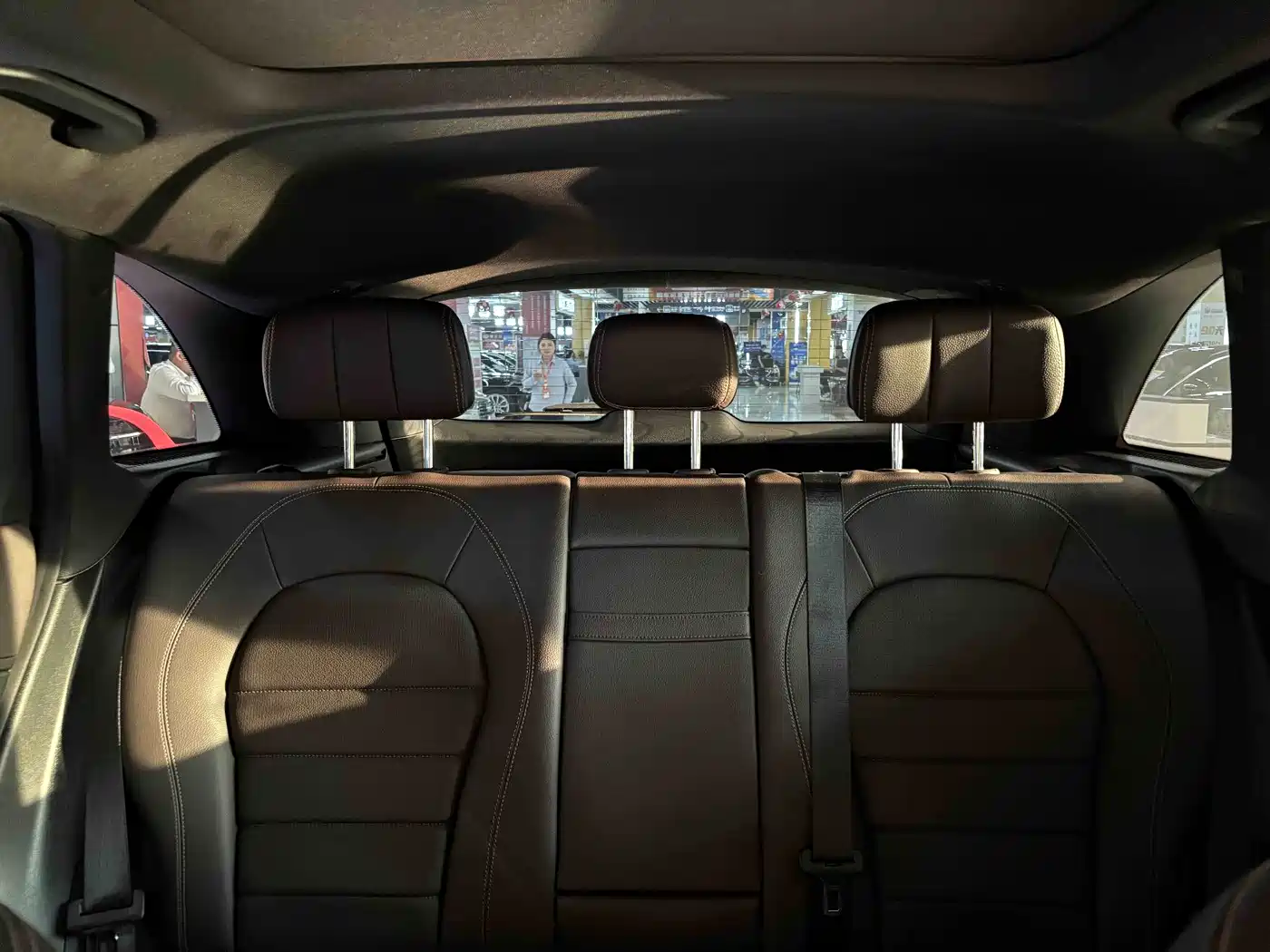 Mercedes-Benz GLC 2022 Facelift GLC 260 L 4MATIC Luxury Model фото 11