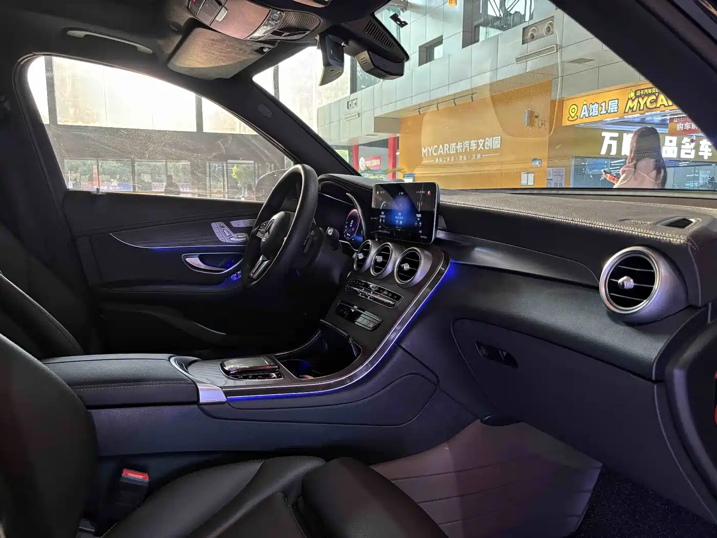 Mercedes-Benz GLC 2022 Facelift GLC 260 L 4MATIC Luxury Model фото 9