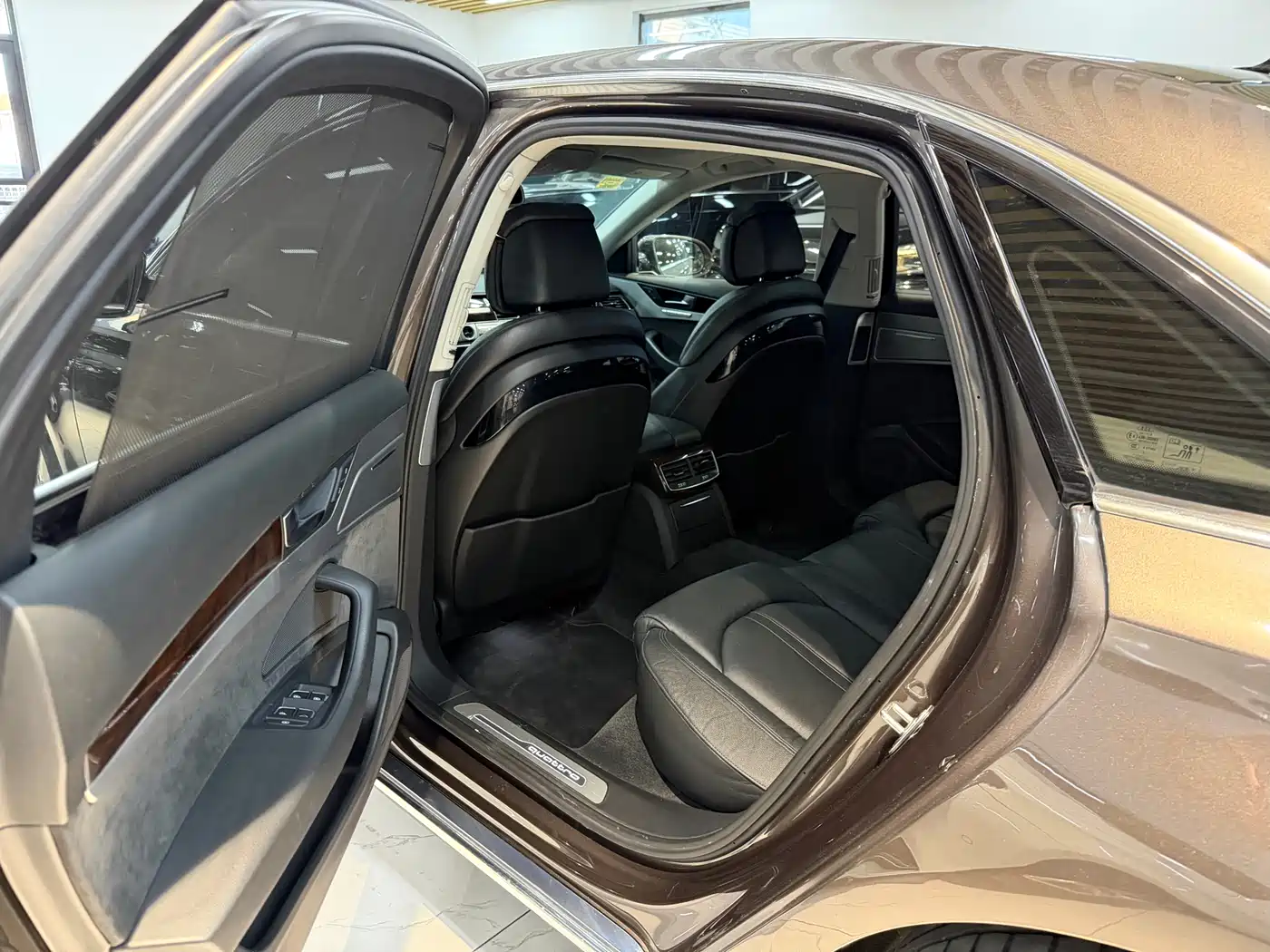 Audi A8 2016 A8L 45 TFSI quattro Comfort фото 11