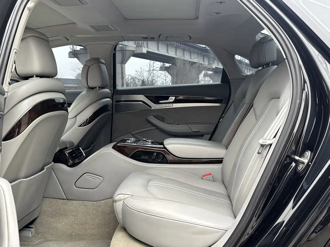 Audi A8 2013 A8L 45 TFSI quattro Luxury фото 6
