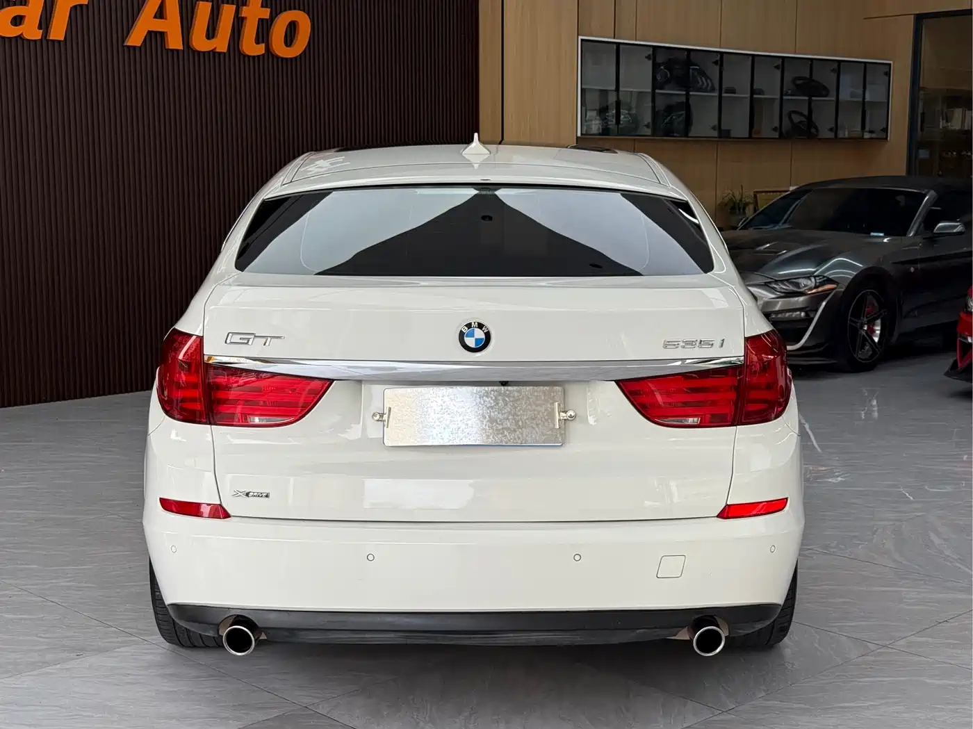 BMW 5 Series GT 2013 535i Elegance фото 5
