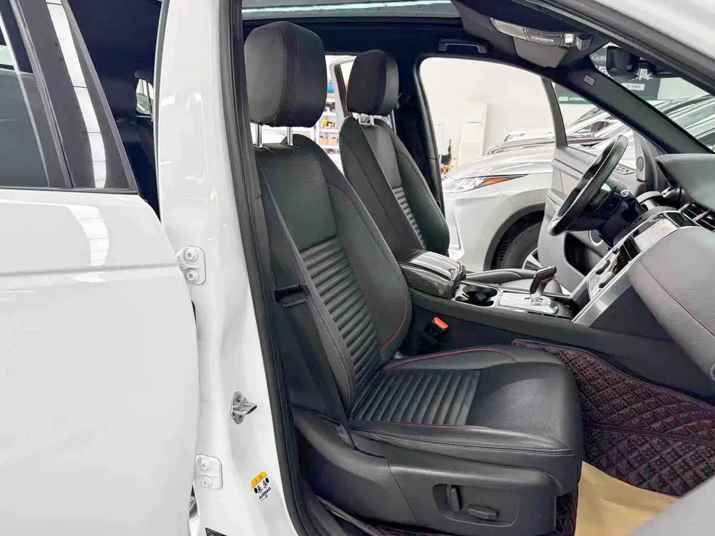 Land Rover Discovery Sport 2021 249PS R-Dynamic S Performance Edition фото 14