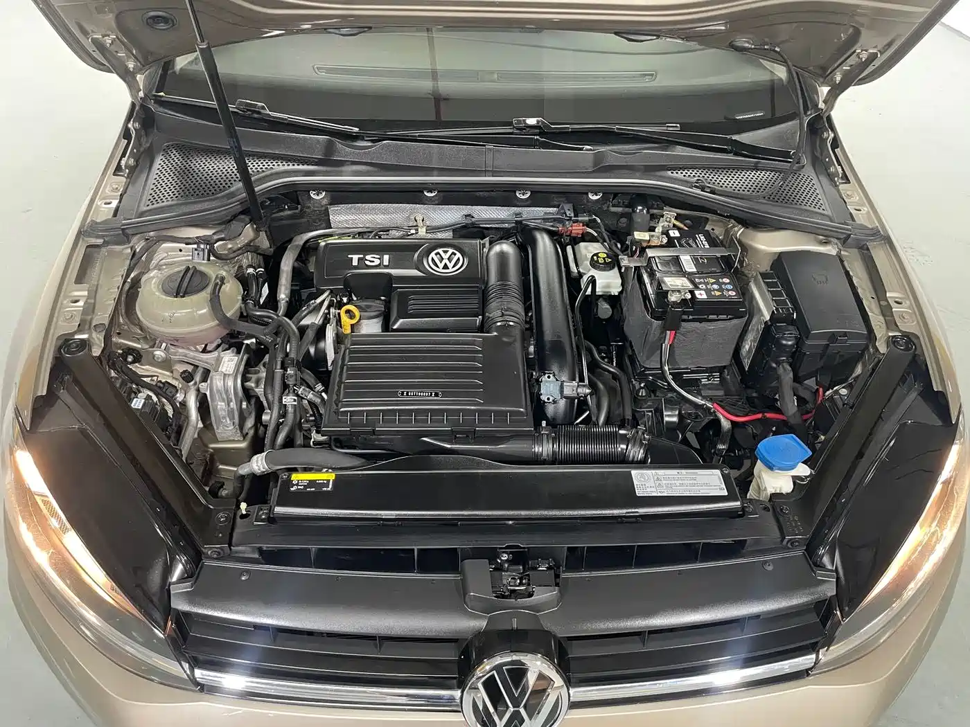 Volkswagen Golf 2018 230TSI Automatic Luxury фото 15