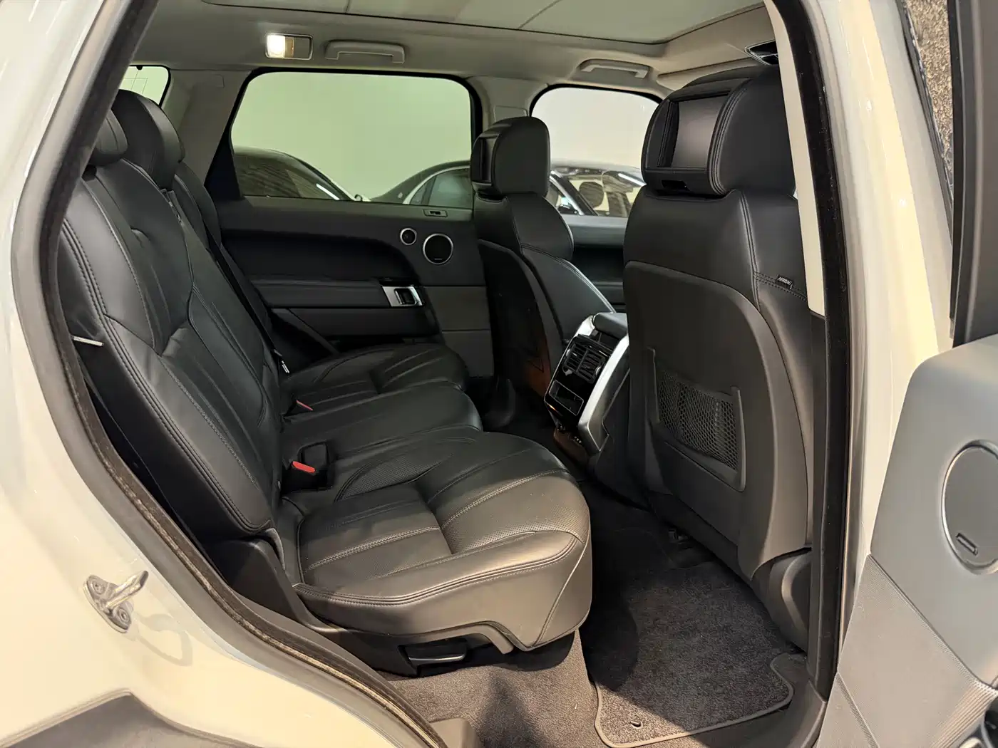 Land Rover Range Rover Sport 2015 3.0 SC V6 HSE фото 17