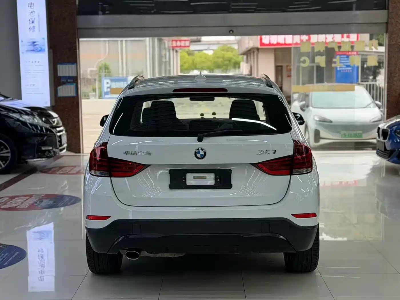 BMW X1 2013 sDrive18i Leading фото 8