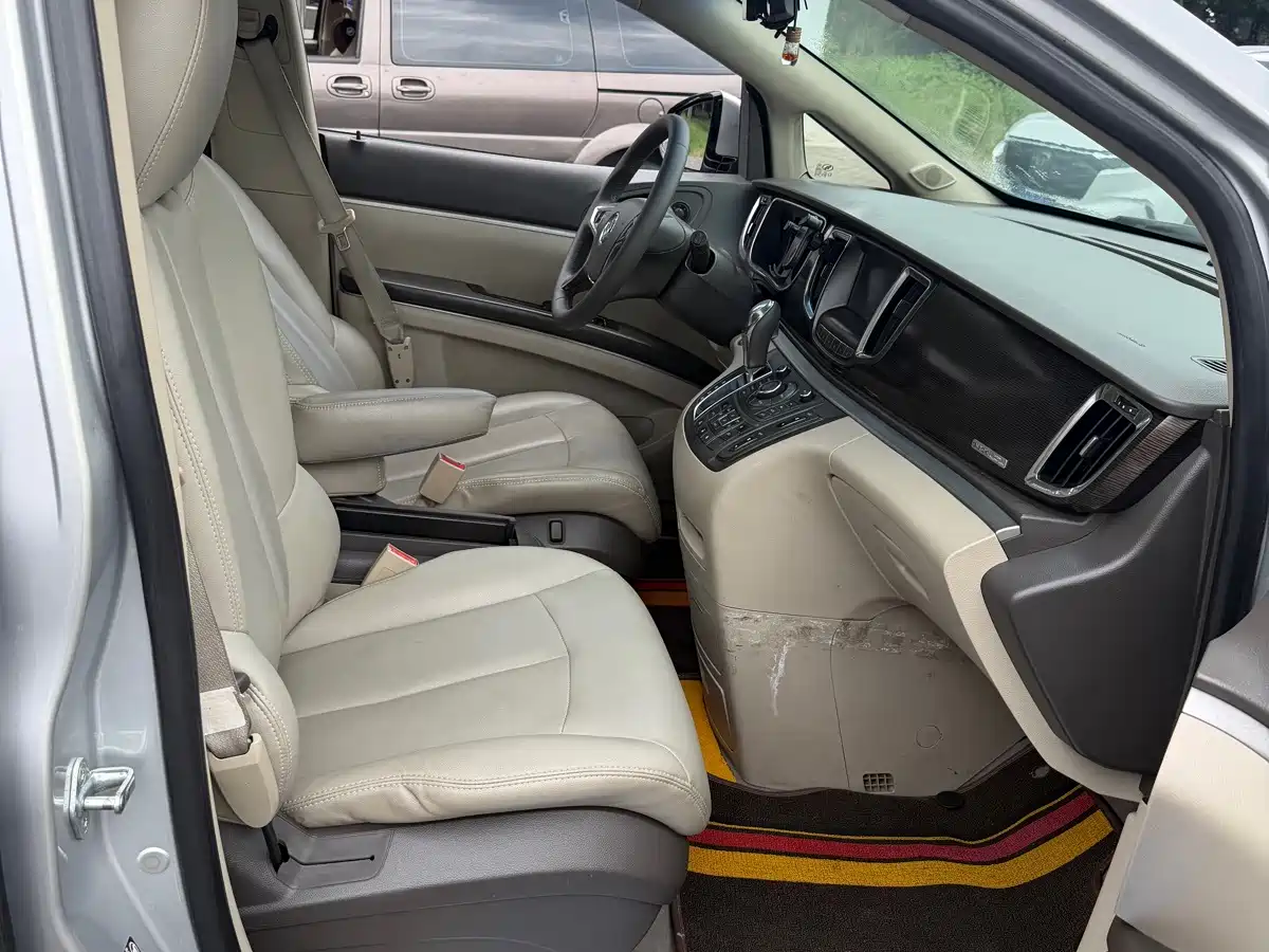 Buick GL8 2012 2011 2.4L LT Luxury Business Executive