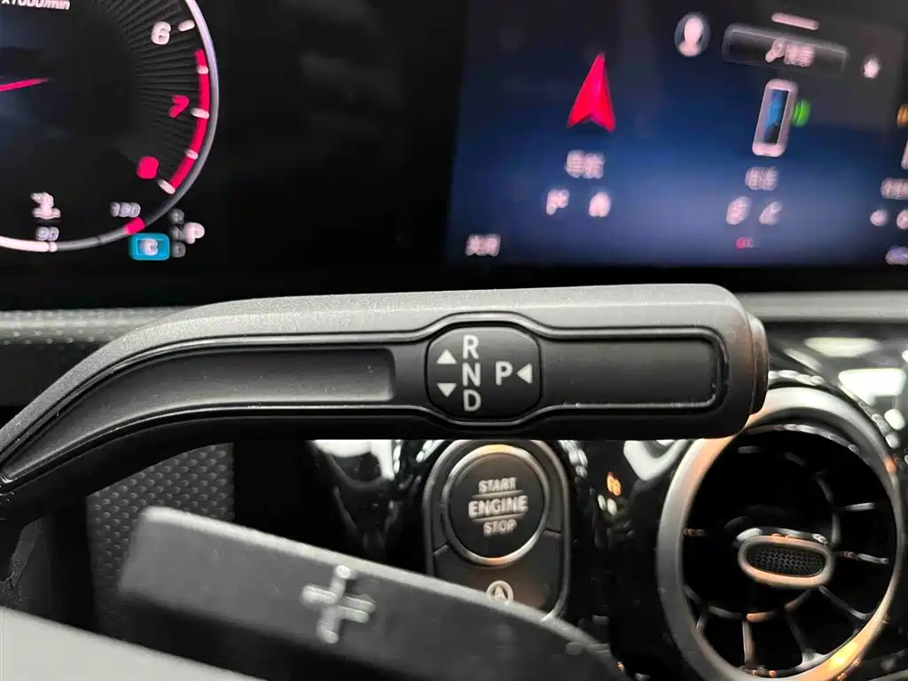 Mercedes-Benz A-Class 2023 A 180 L фото 5