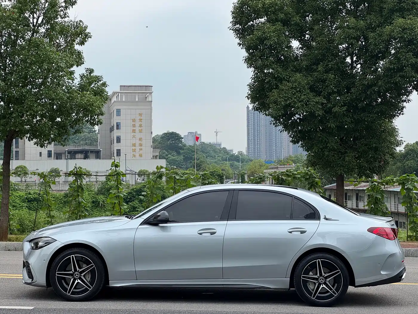 Mercedes-Benz C-Class 2023 Facelift C 260 L Night Sport Edition фото 7