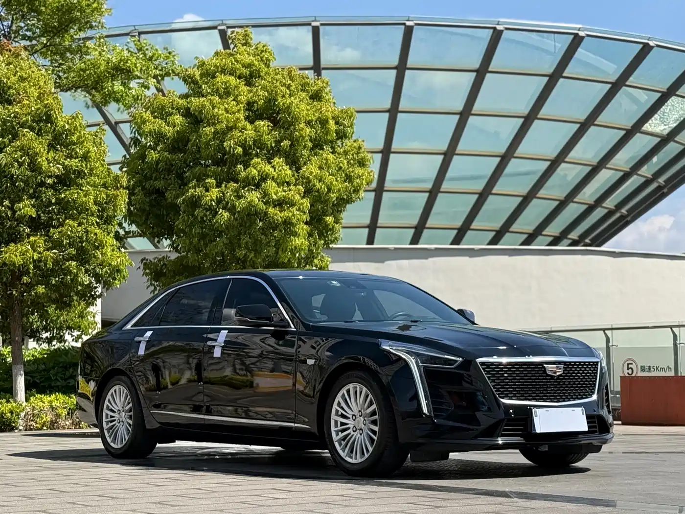 CADILLAC CT6