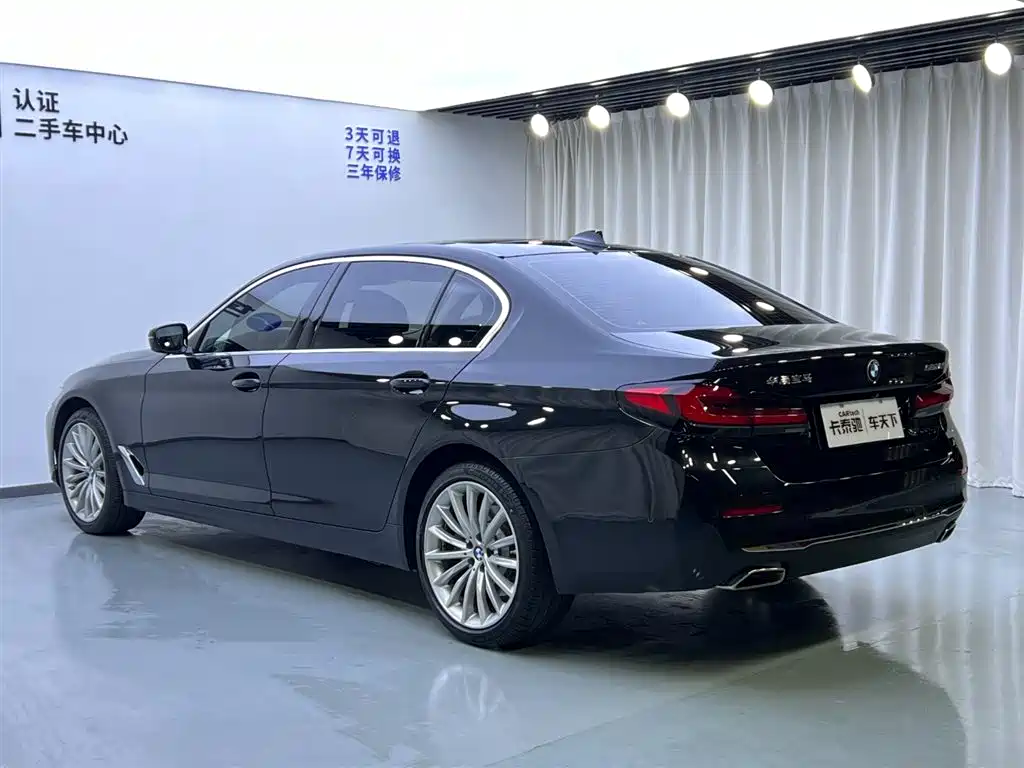 BMW 5 Series 2021 530Li Premium Luxury Package фото 5