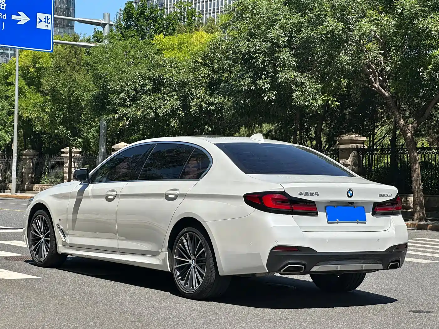 BMW 5 Series 2021 Facelift 530Li Leading M Sport Package фото 6